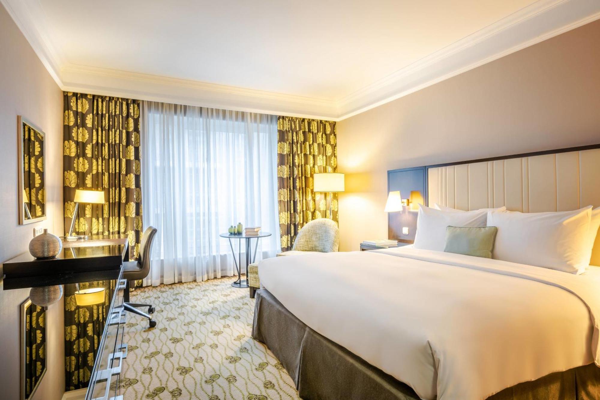 Deluxe Room Guest room 1 Queen