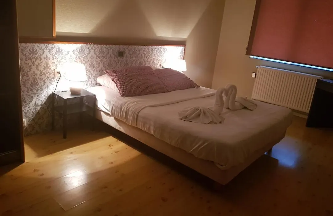 Hotel Bentley-1