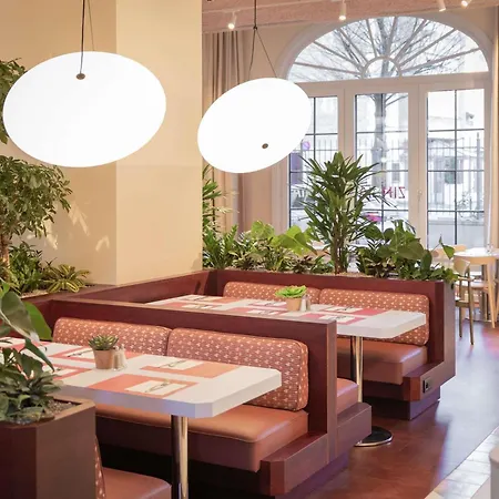 Hotel Novotel Brussels Off Grand Place-3